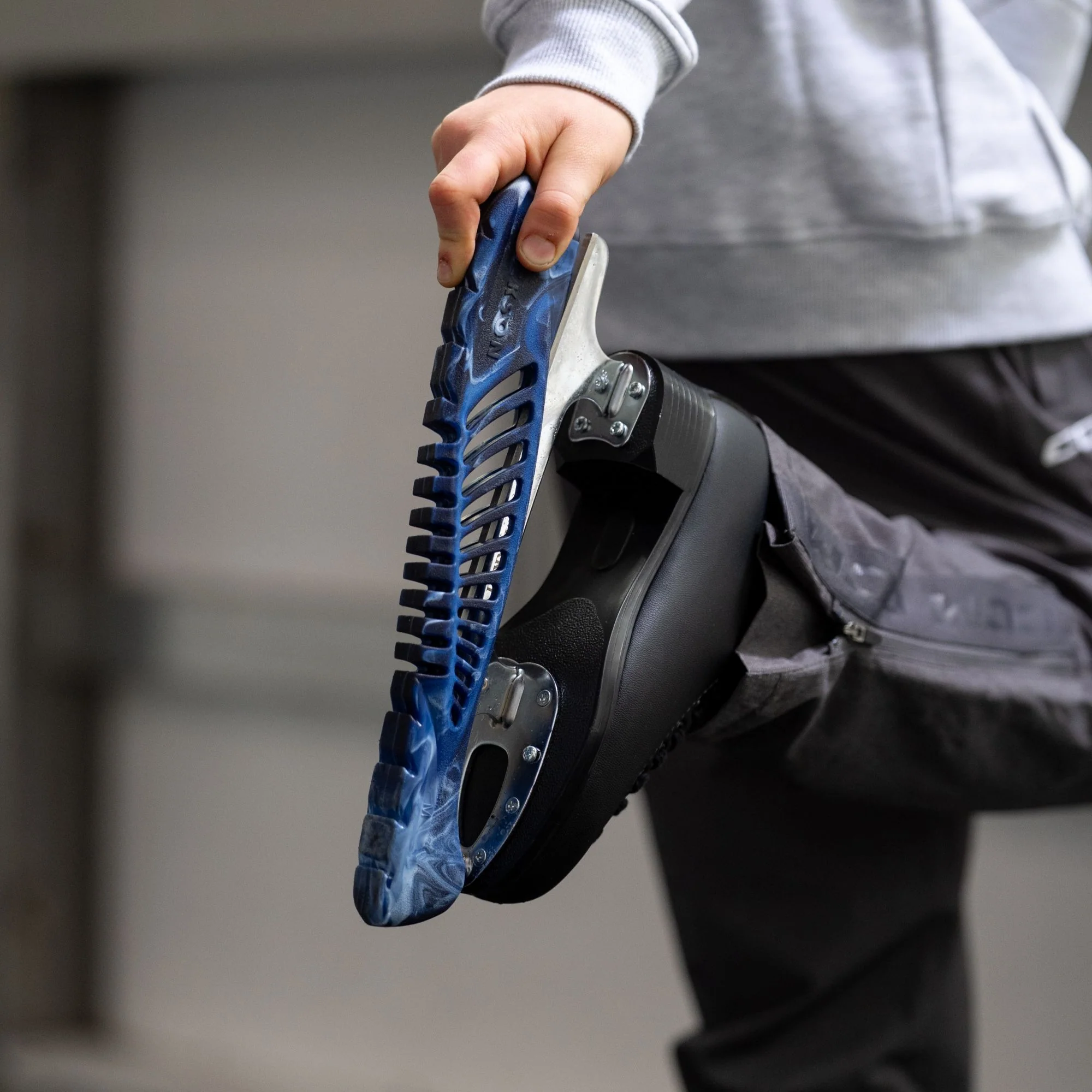 PROGUARD ONE-PIECE SKATE GUARDS - Image 8